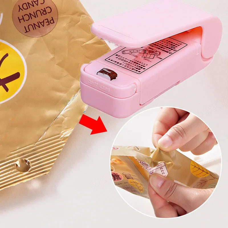 Portable Mini Bag Sealer, Handheld Heat Sealing Machine for Plastic Snack Bags, Easy-to-Use Food Storage Tool, Compact Kitchen Accessory