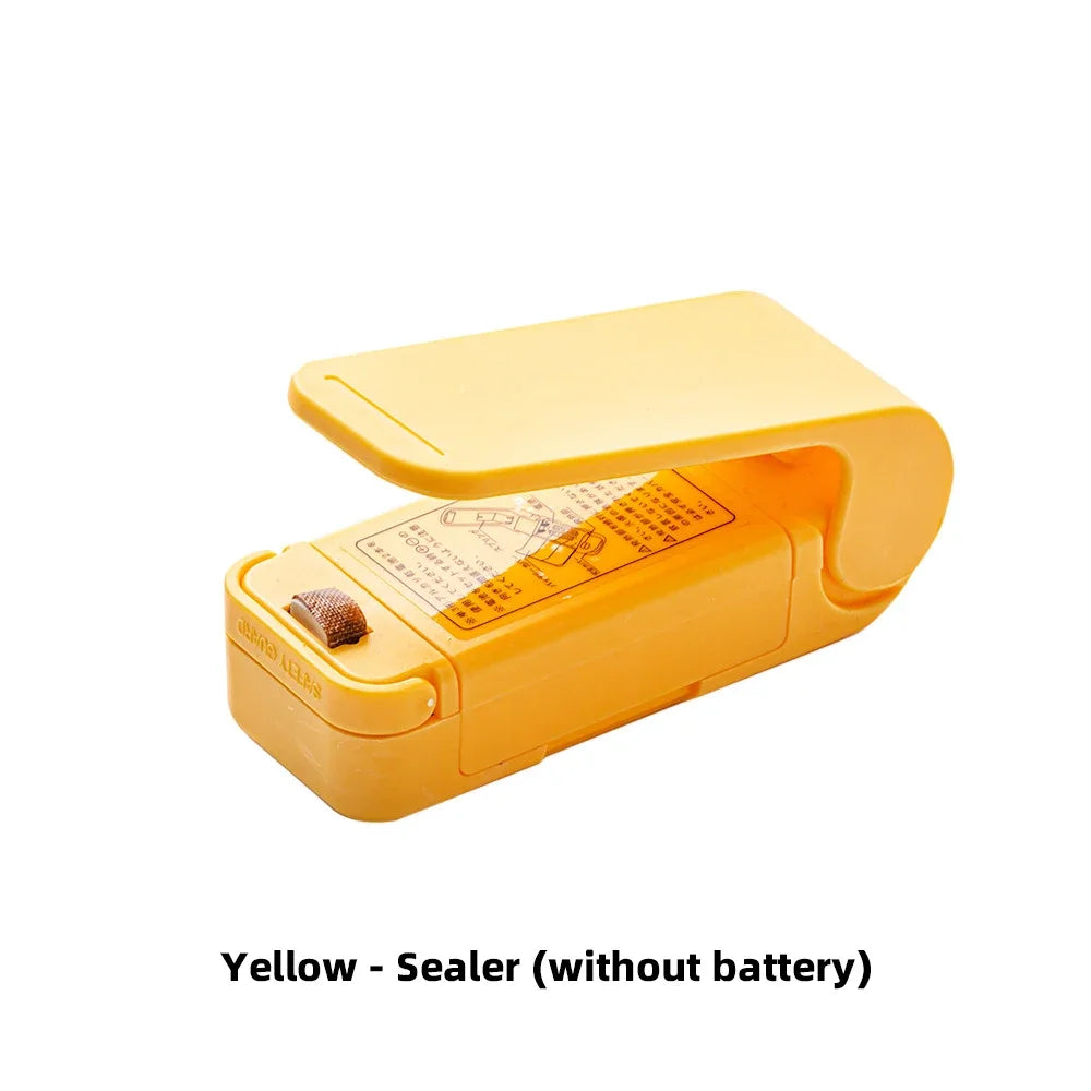 Portable Mini Bag Sealer, Handheld Heat Sealing Machine for Plastic Snack Bags, Easy-to-Use Food Storage Tool, Compact Kitchen Accessory